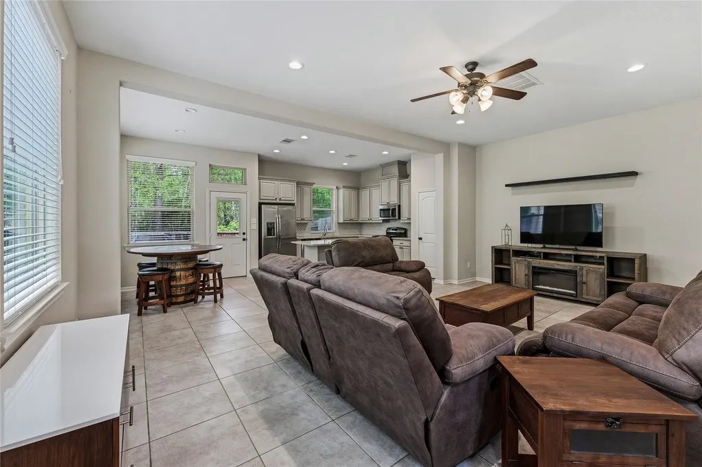 228 Cheswood Forest Place Montgomery TX 77316