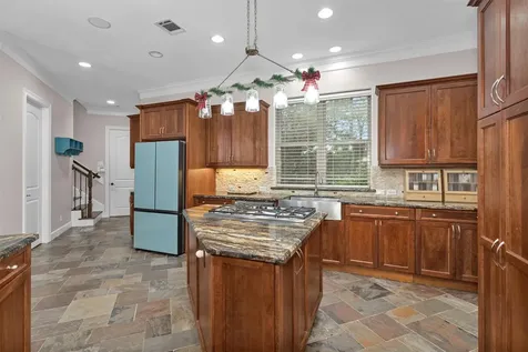 11018 Lake Windcrest Magnolia TX 77354
