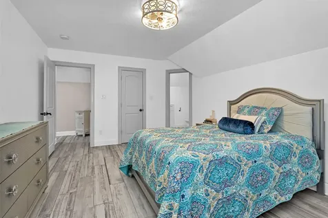 11018 Lake Windcrest Magnolia TX 77354