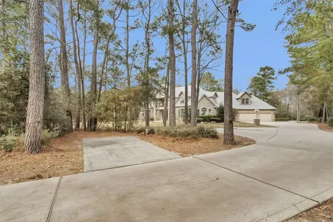 11018 Lake Windcrest Magnolia TX 77354