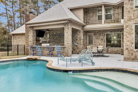 11018 Lake Windcrest Magnolia TX 77354