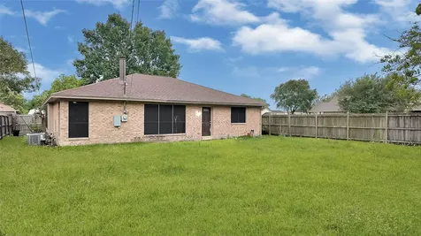 830 S 6th Street La Porte TX 77571