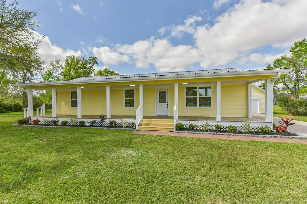 320 S Jamison Street La Porte TX 77571