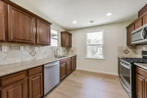320 S Jamison Street La Porte TX 77571