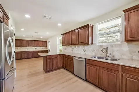 320 S Jamison Street La Porte TX 77571