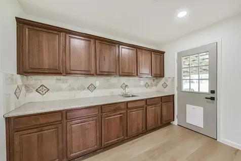 320 S Jamison Street La Porte TX 77571
