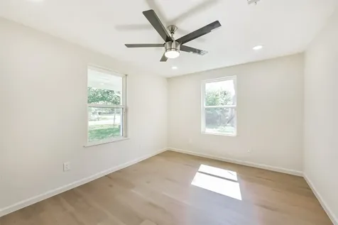 320 S Jamison Street La Porte TX 77571