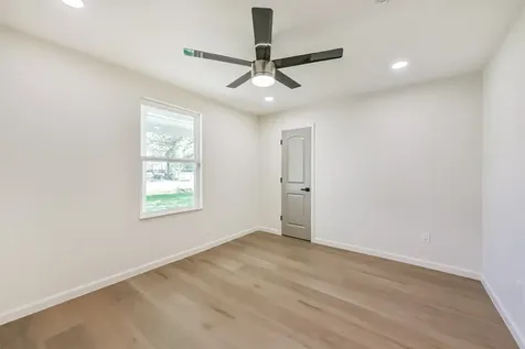 320 S Jamison Street La Porte TX 77571