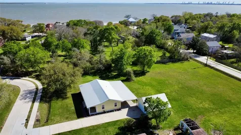 320 S Jamison Street La Porte TX 77571