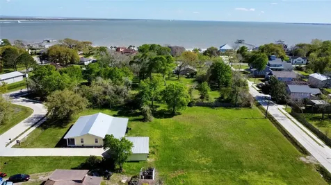 320 S Jamison Street La Porte TX 77571