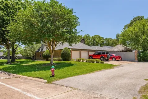 1517 19th Avenue N Texas City TX 77590