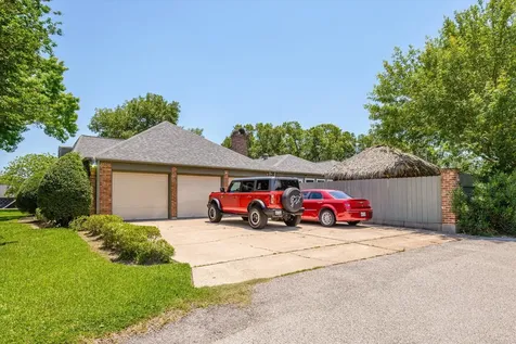 1517 19th Avenue N Texas City TX 77590