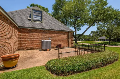 1517 19th Avenue N Texas City TX 77590