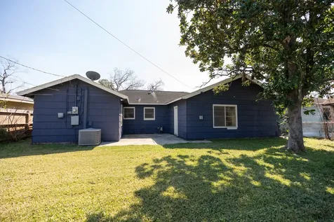 5631 Westover Street Houston TX 77033