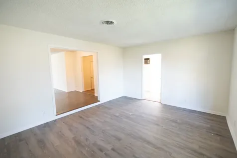 5631 Westover Street Houston TX 77033