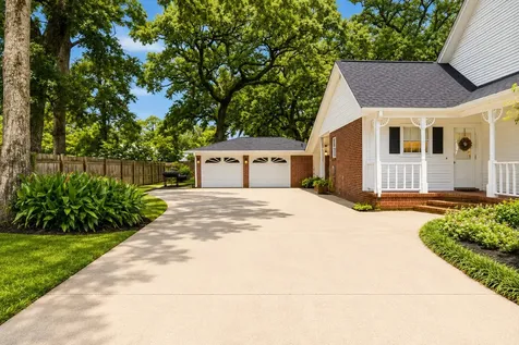 108 Fir Drive Lake Jackson TX 77566