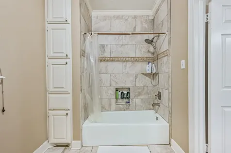 108 Fir Drive Lake Jackson TX 77566