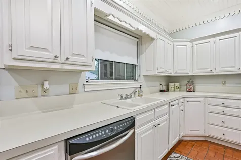 108 Fir Drive Lake Jackson TX 77566