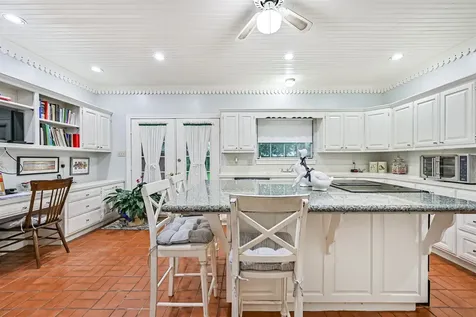 108 Fir Drive Lake Jackson TX 77566