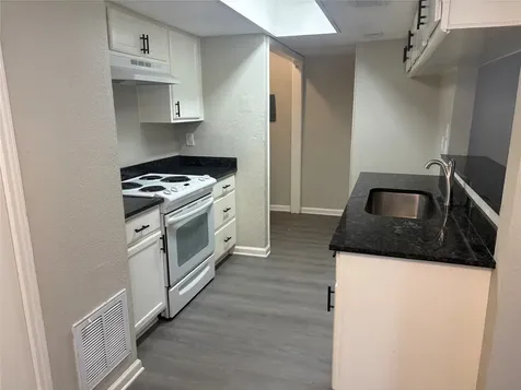 5650 Birchmont Drive B Houston TX 77091