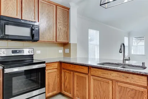 2410 Lakecrest Town Drive Katy TX 77493