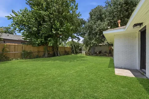 5002 Live Oak Drive Texas City TX 77591