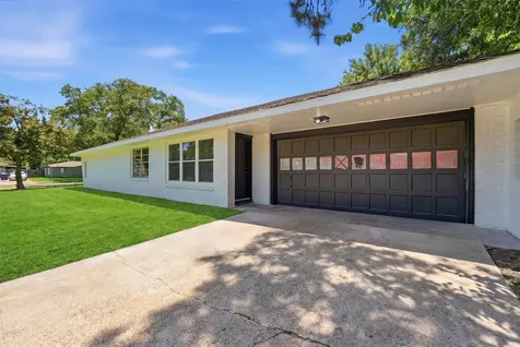 5002 Live Oak Drive Texas City TX 77591