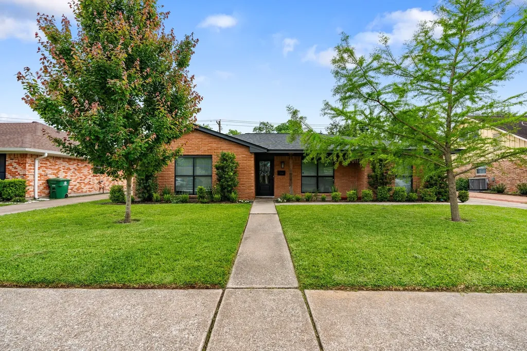 2314 Droxford Drive Houston TX 77008