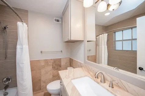 9015 Gaylord Street 57 Hedwig Village TX 77024