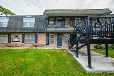 9015 Gaylord Street 57 Hedwig Village TX 77024