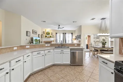 12323 E Elizabeth Shore Loop Cypress TX 77433