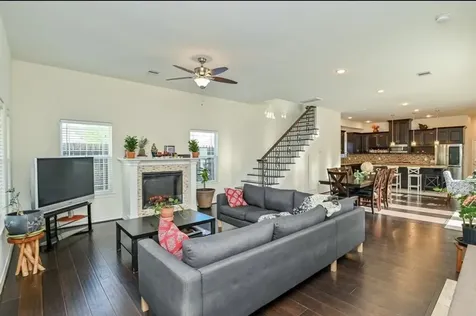 4433 Pease Street Houston TX 77023