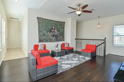 4433 Pease Street Houston TX 77023