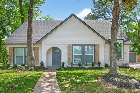 2127 Whispering Trails Circle Kingwood TX 77339