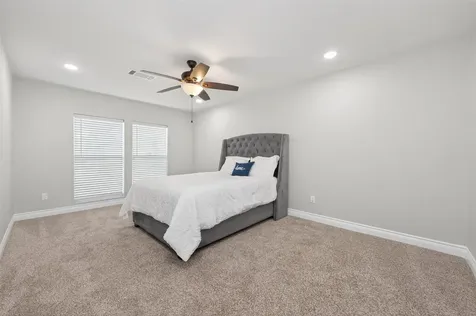 2127 Whispering Trails Circle Kingwood TX 77339