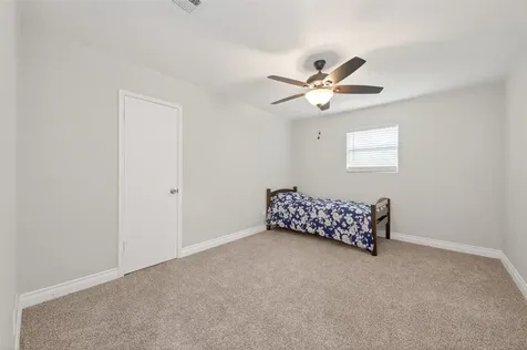 2127 Whispering Trails Circle Kingwood TX 77339