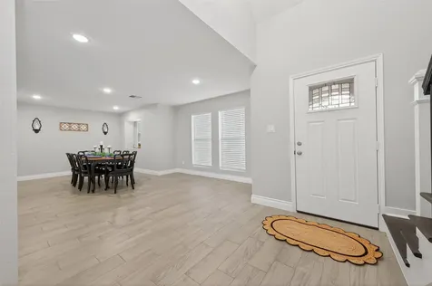 2127 Whispering Trails Circle Kingwood TX 77339