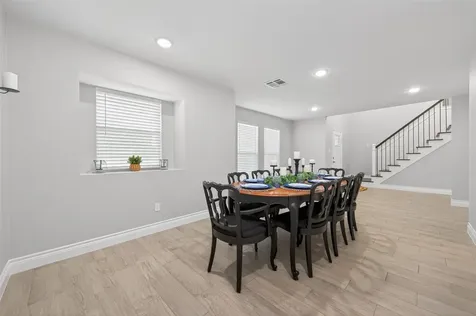 2127 Whispering Trails Circle Kingwood TX 77339