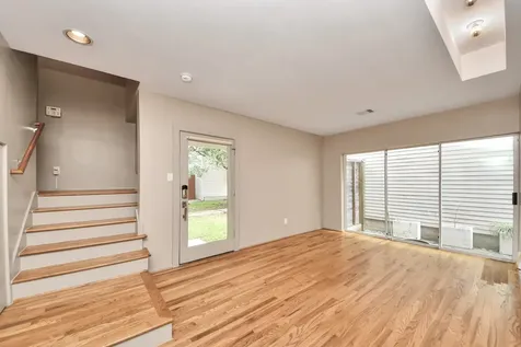 1113 W 17th Street Houston TX 77008