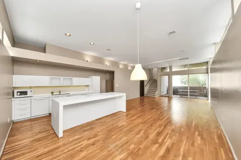 1113 W 17th Street Houston TX 77008