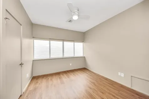 1113 W 17th Street Houston TX 77008