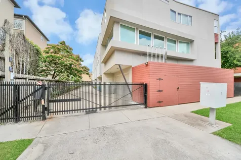 1113 W 17th Street Houston TX 77008