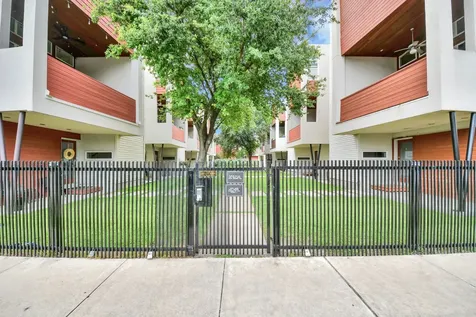 1113 W 17th Street Houston TX 77008