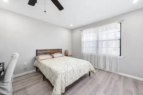 4356 Phlox Street Houston TX 77051