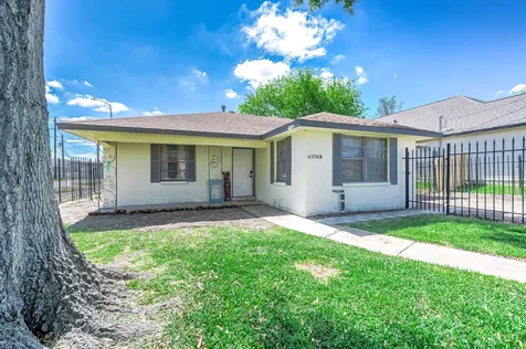 4356 Phlox Street Houston TX 77051