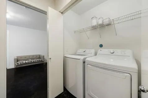 824 Ruthven Street Houston TX 77019