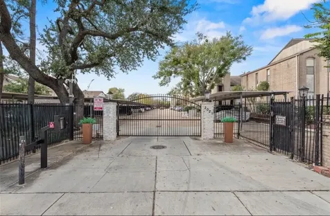 2021 Spenwick 510 Houston TX 77055