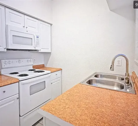 2021 Spenwick 510 Houston TX 77055
