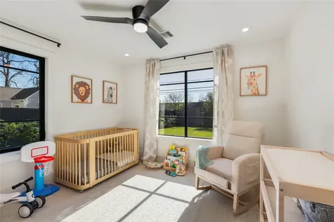 419 W 30th Street Houston TX 77018