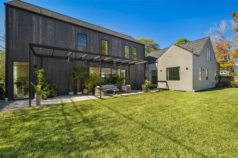 419 W 30th Street Houston TX 77018